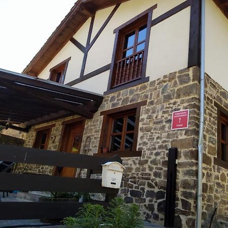 Вилла Casa Llayo Альесо Экстерьер фото